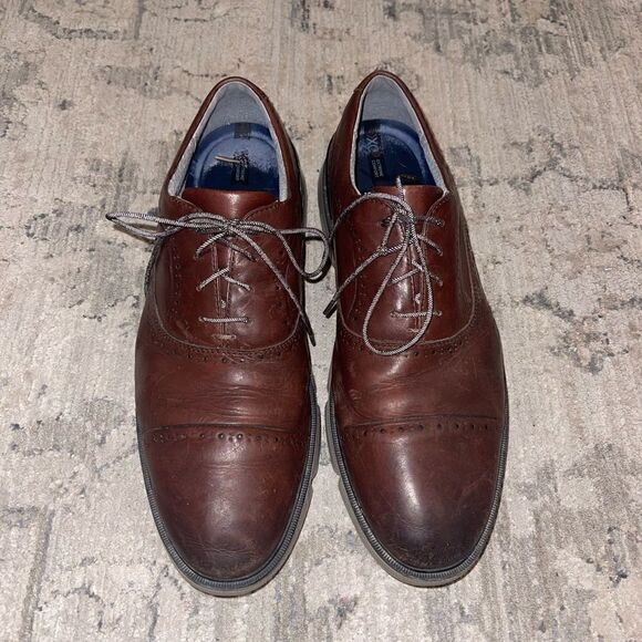 Johnston & Murphy Oxford Shoe   - Picture 1 of 7